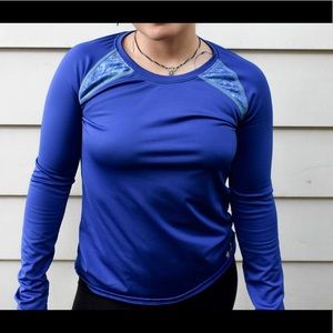 Under armour long sleeve shirt